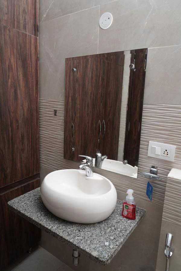 Own Stay Nuova Delhi Esterno foto