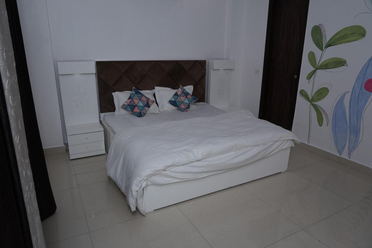 Own Stay Nuova Delhi Esterno foto