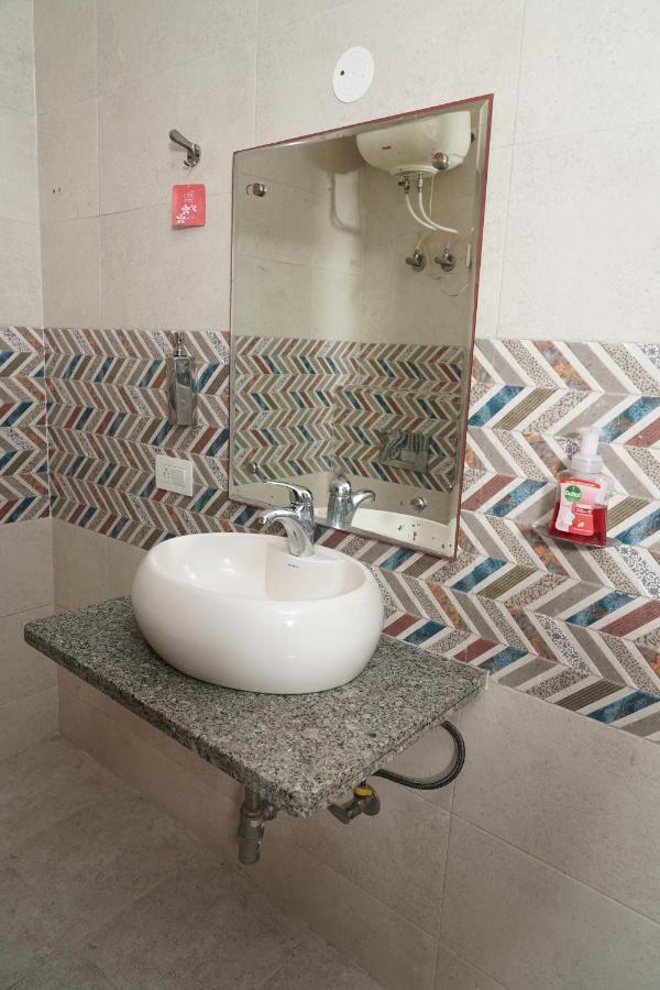 Own Stay Nuova Delhi Esterno foto